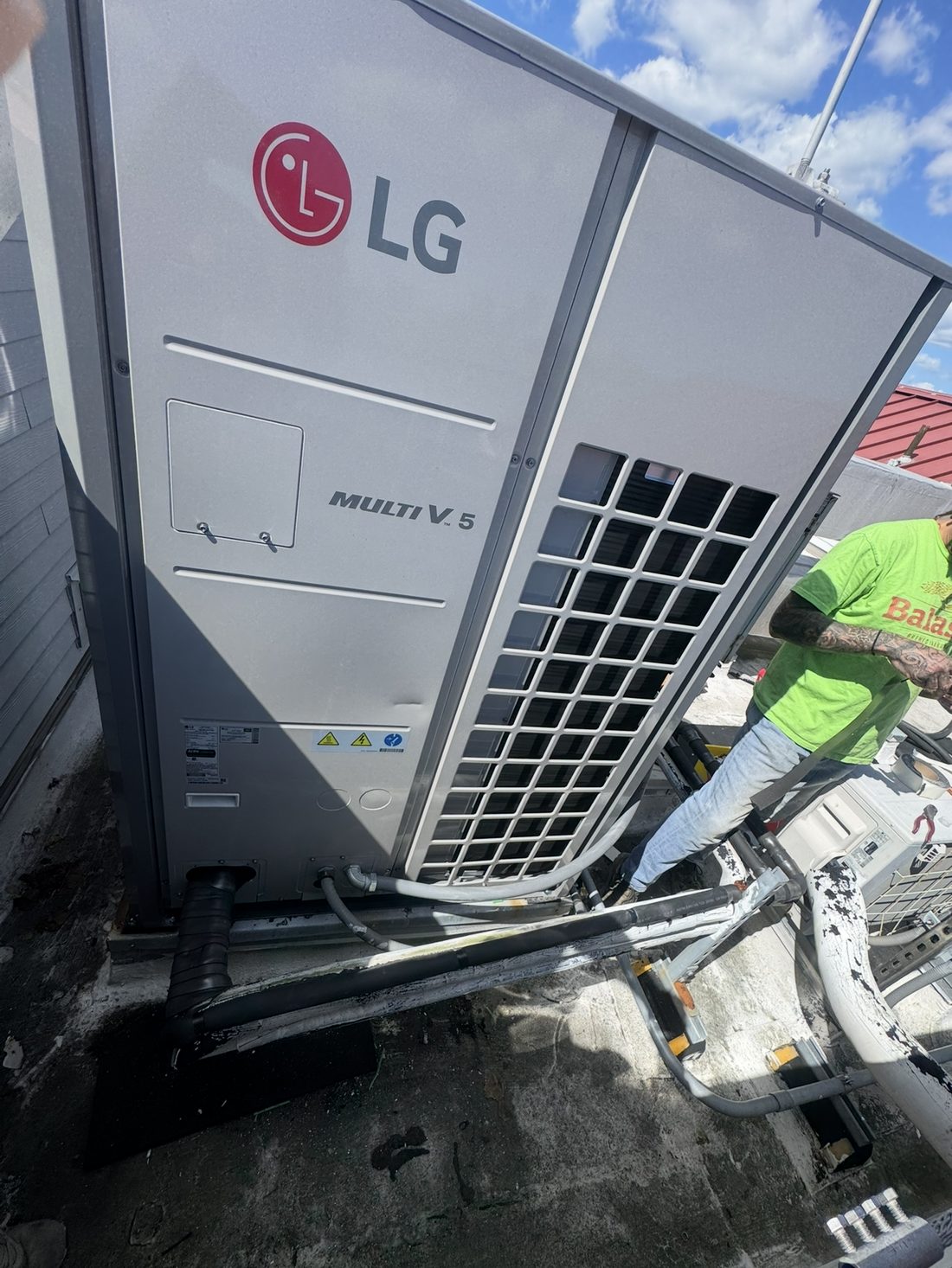 LG Multi V 5 commercial VRF rooftop system installed by Lumen Heating and Cooling